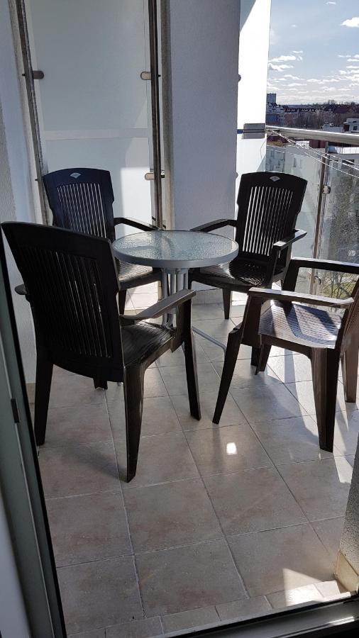 Apartament Prywatny Salon Z Aneksem Kuchennym I Sypialnia W Hotelu Diva Kolobrzeg Exterior photo